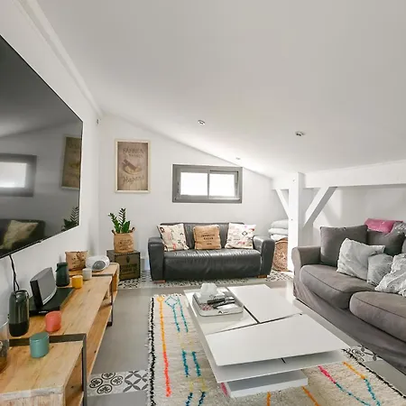 Gorgeous In St-bauzille-de-montmel Vakantiehuis Buzignargues